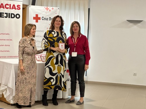 Reconocimiento al C.E.I.P. Artero Pérez, lo recoge su directora Beatriz Seco.