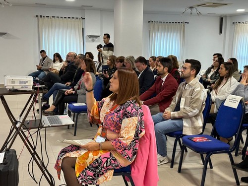 Gran asistencia al acto de entrega de reconocimientos.