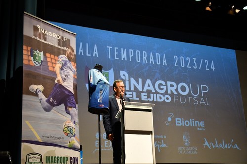 El presidente de la Federación Almeriense de Fútbol, Pedro López, dedicó unas palabras a los asistentes.