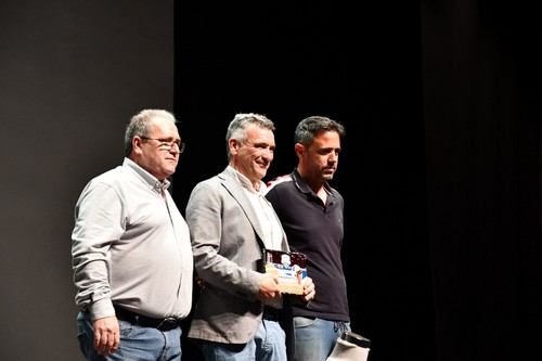 El CEO de Inagroup recogió el reconocimiento para la entidad.