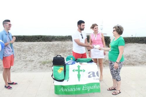 Arranca en el municipio la campaña informativa provincial de la AECC sobre ‘Protección solar y cáncer de piel’