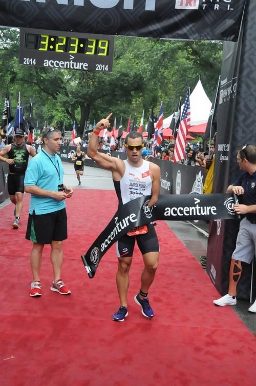 El almeriense Jairo Ruiz, campeón del Triatlón de Nueva York