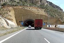 Un accidente a la altura de Roquetas de Mar provoca varios kilómetros de retenciones en la A-7