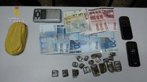 Un vecino de Balerma es detenido por la Guardia Civil por un delito contra la salud pública