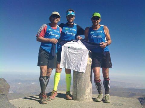 Tres atletas ejidenses del Club Murgiverde logran subir al Mulhacén en 15 horas