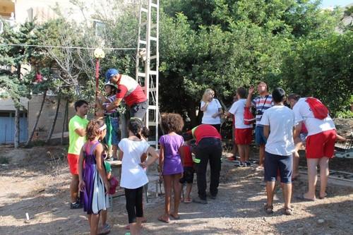 Protección Civil de Adra y Cruz Roja organizan una jornada lúdica para los niños del programa ‘Promoción del éxito escolar’