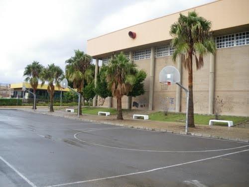 El mercadillo semanal de Santa María del Águila estrena nueva ubicación en la avenida del País Vasco