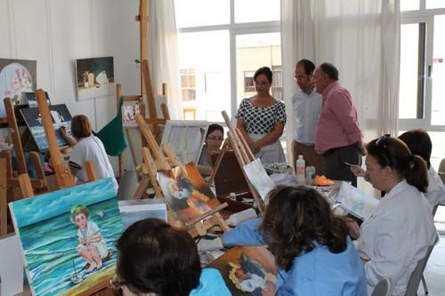 La Concejalía de Cultura en Adra abre el plazo de inscripción de los Talleres Municipales