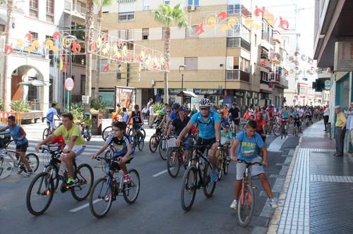 Más de 2.500 personas participan en las actividades deportivas organizadas por la Concejalía de Deportes a lo largo del verano