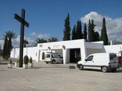  Puesta a punto de los cementerios ejidenses de cara a la celebración del Día de Todos Los Santos y Día de los Difuntos