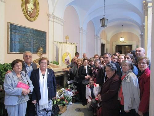 Unos 400 peregrinos de Madrid y Dalías rinden culto a San José María Rubio