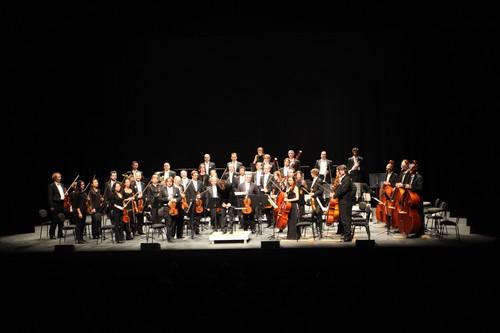 La Orquesta Sinfónica de Granada 'enamora' al público del Auditorio de El Ejido