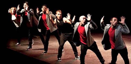 Kulbik Dance presenta en El Ejido su innovador espectáculo en el que fusiona la danza contemporánea con estilos modernos