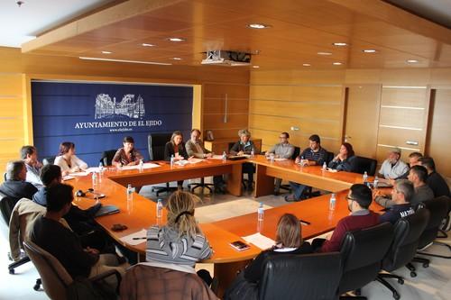 La 1ª Comisión de trabajo de la oferta complementaria une al sector turístico de ocio y actividades del municipio