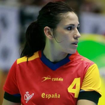 La roquetera Carmen Martín clave en la vital victoria de España ante Rusia en el Europeo de Balonmano