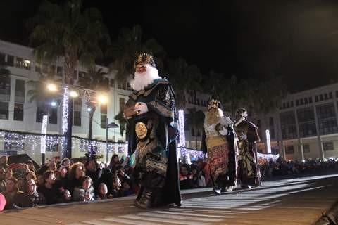 Más de 200 figurantes, 4 bandas de música, 7carrozas, 2 pasacalles y un elefante de globos formarán parte este año de la organización del desfile de la Cabalgata de Reyes de El Ejido