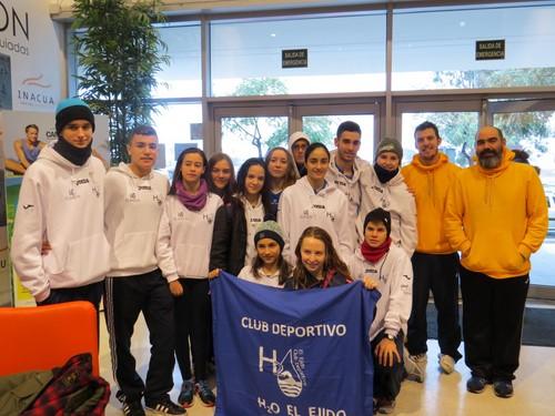 Laura Villegas y Manuel Martos regresan del Andaluz de natación infantil y junior con medalla