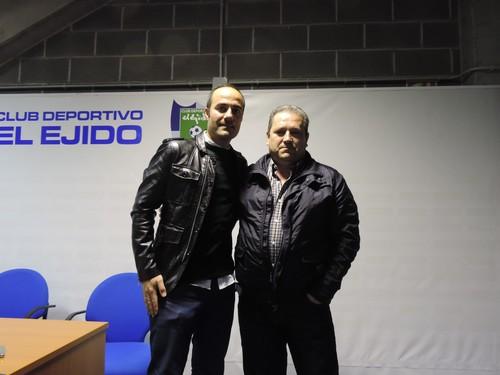 El CD El Ejido no confirma a José Sevilla como entrenador ante el rechazo de la plantilla de la salida de José Lirola