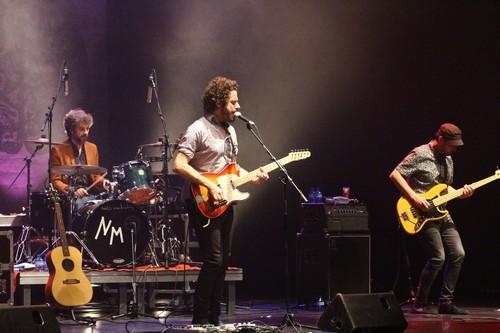 Niños Mutantes presentó su último trabajo, ‘El Futuro’, ante un público ejidense entregado