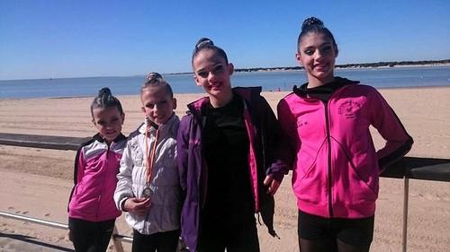 El Club Gimnasia Rítmica El Ejido se sube tres veces al podio en el XVI Torneo Club Sanluqueño