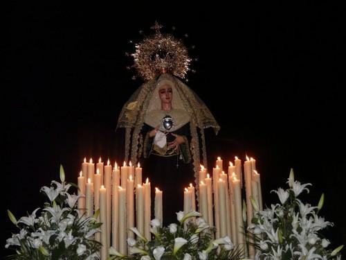 El Cristo de la Paz y la Virgen de los Dolores procesionan el Jueves Santo por las calles de La Gangosa