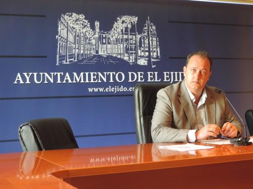 El Gobierno ejidense asegura haber hecho frente en esta legislatura a cuantías millonarias por obras impagadas durante la etapa PAL-PSOE