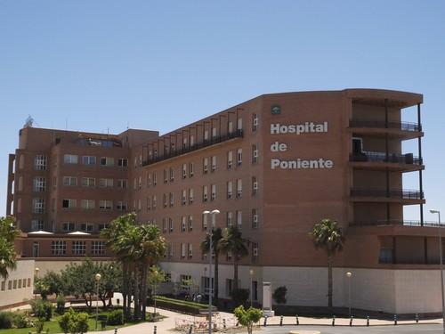 Ingresa en el Hospital de Poniente tras recibir un disparo en el pecho