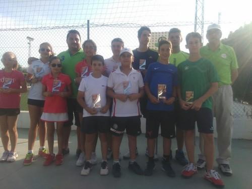 Club de Tenis Adra reunió a algunas de las promesas más firmes del tenis almeriense