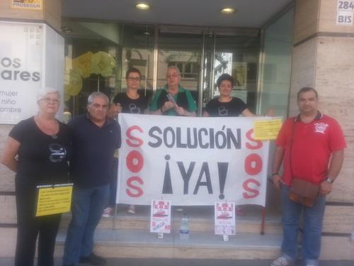 IU El Ejido apoya a las trabajadoras de Los Telares en su lucha por cobrar sus sueldos