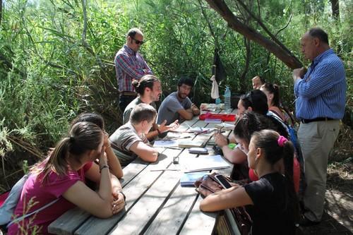 El Ayuntamiento de Adra celebra el Día Mundial del Medio Ambiente con una ruta guiada por las Albuferas y una visita al Museo de Adra