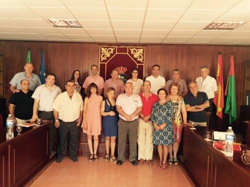 La Corporación 2011-2015 de Vícar celebra su último pleno con despedida de ocho de sus miembros que no repetirán en la próxima