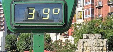 El Poniente y la capital, en alerta naranja por altas temperaturas hasta las 20:00 horas y mañana, amarilla