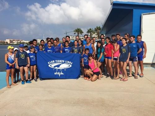 La Regata de Remo Virgen del Carmen cierra con éxito de participación su tercera edición