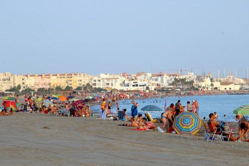 Almerimar se consolida como referente turístico al registrar este mes de julio el 95% de ocupación