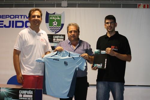 El CD El Ejido 2012 presenta la campaña 'Únete al Celeste dirigido a empresas'