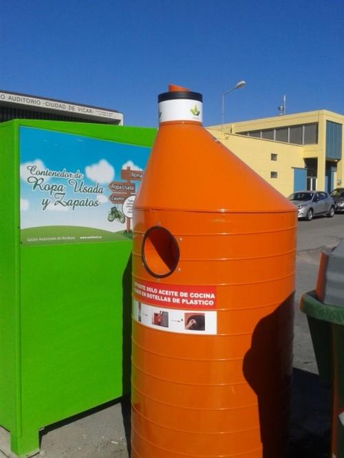 El volumen de aceite domiciliario recogido en Vícar en los seis primeros meses del año se triplicó con respecto al año anterior