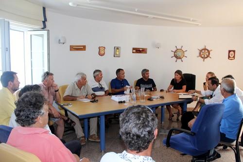 Ayuntamiento y sector náutico local buscan sinergias con la Consejería de Deportes de Melilla para consolidar a El Ejido como referente turístico en la práctica del deporte náutico