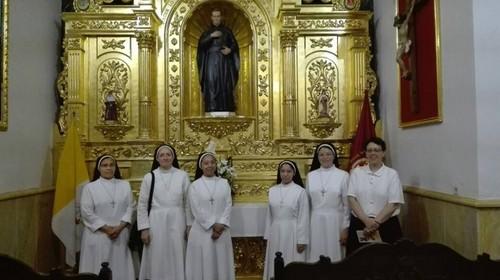 Las Siervas de los Pobres de Almería visitan el Museo del Padre Rubio en Dalías