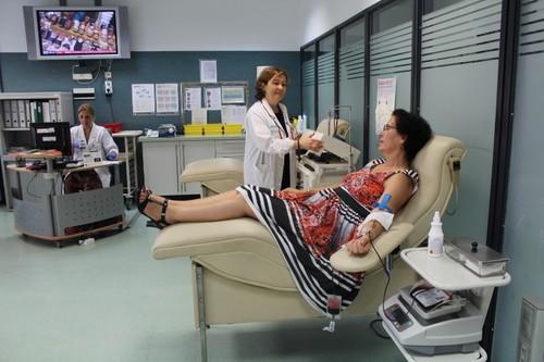En Almería son necesarias unas 60 donaciones diarias para mantener las reservas