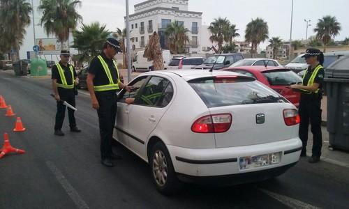 La Policía Local de Adra participa en la campaña de control de alcoholemia de la DGT