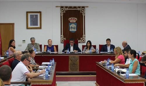 Heras afirma que el equipo de Gobierno de Adra es partidario de una reducción “progresiva y sostenible” del IBI