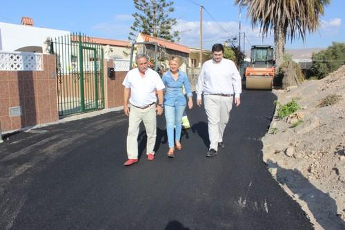 Culmina la mejora de una quincena de caminos rurales en Roquetas de Mar