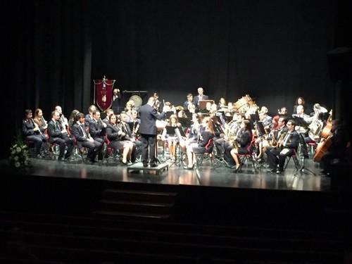 Unas 300 personas se dieron cita en el concierto solidario de la Escuela Agraria Vícar en favor de la Fundación Noesso