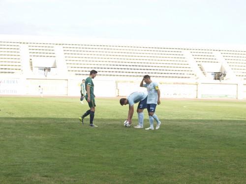 Dominique y Fran Oller, dudas frente al Martos hasta última hora
