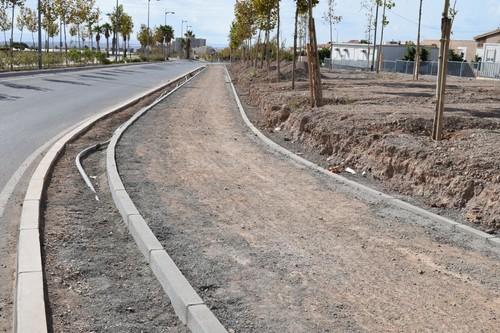 Las obras de construcción del carril bici del Bulevar de la Paz de Vícar alcanzan su ecuador
