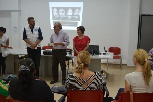 16 mujeres han asistido al curso sobre violencia de género de los Servicios Sociales de Vícar y Médicos del Mundo