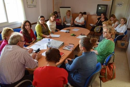 El Consejo Municipal de la Mujer de Vícar se renueva y programa los actos para el 25-N
