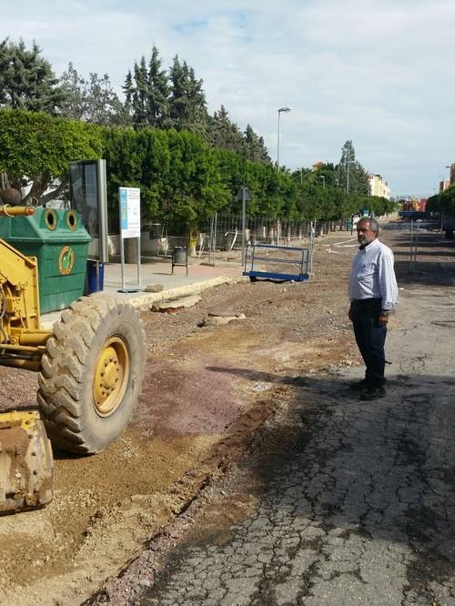 El Ayuntamiento asfaltará este fin de semana la avenida Príncipes de España para evitar molestias a escolares y al tráfico