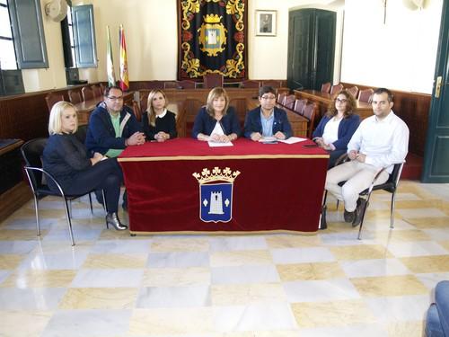 La alcaldesa de Níjar denuncia al anterior alcalde y al delegado territorial de la Agencia Tributaria
