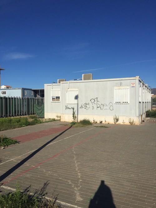 Exigen a la Junta las mismas condiciones educativas para todos los escolares del municipio con la eliminación de las aulas prefabricadas